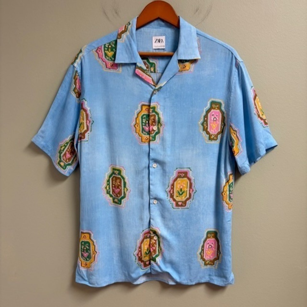 Zara Man Camp Shirt Size S Aztec Relaxed Fit Viscose Button Up Short Sleeve Blue